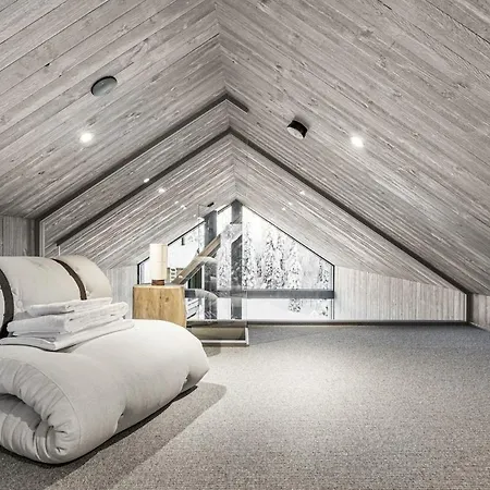 North Zenith 15b By Hilla *